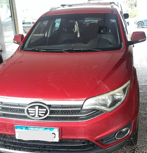 Vehículo incautado utilizado para cometer hechos delictivos