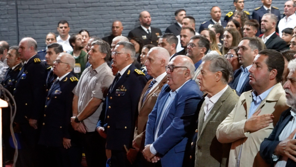 Autoridades en engreso de 48 nuevos agentes en Maldonado
