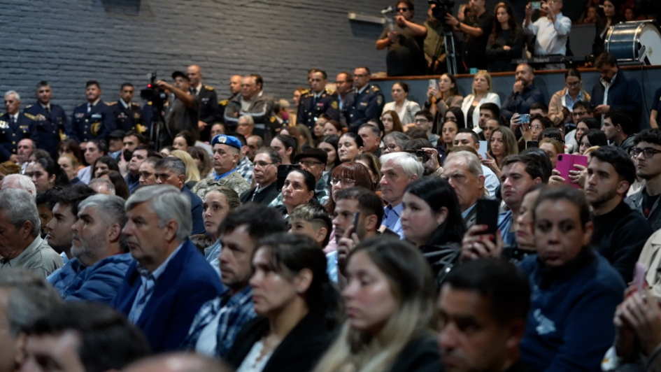 Autoridades en engreso de 48 nuevos agentes en Maldonado