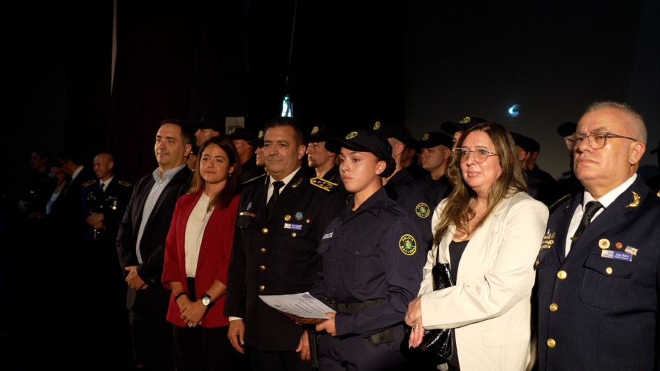 Autoridades en engreso de 48 nuevos agentes en Maldonado