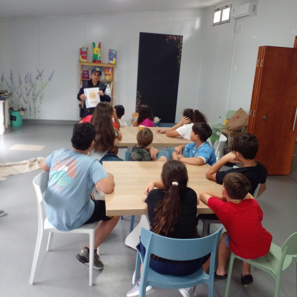 Niños en taller 