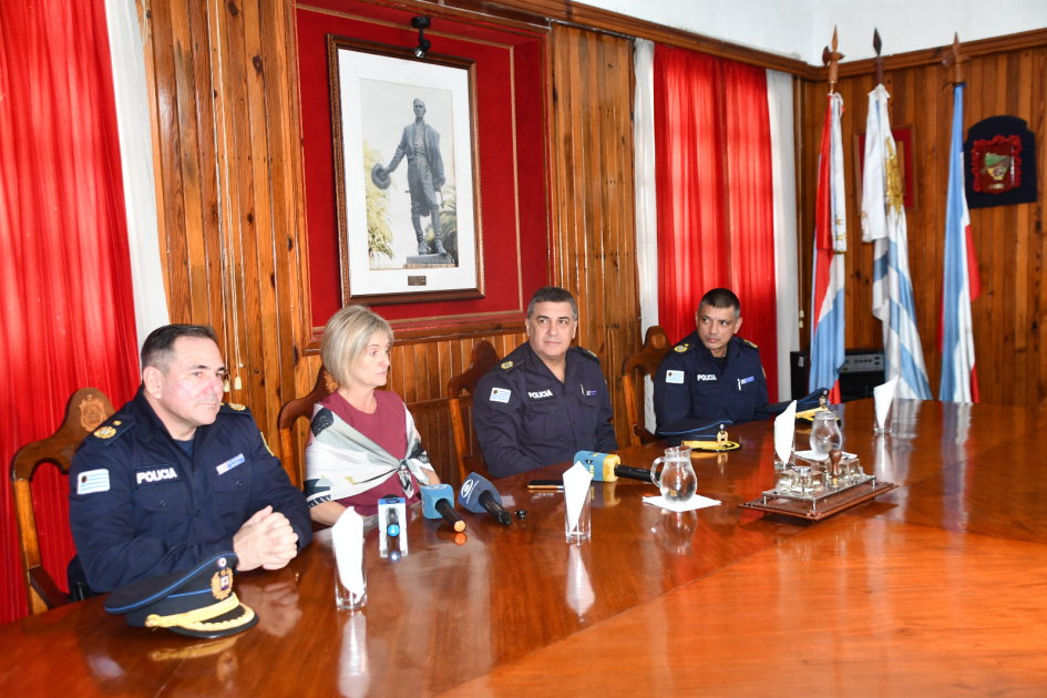 Subsecretaria visitó el departamento de Río Negro donde mantuvo reuniones con las autoridades 