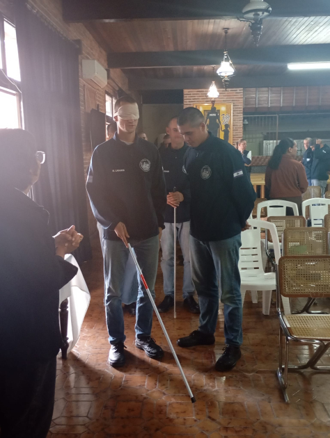 Policías en la actividad 