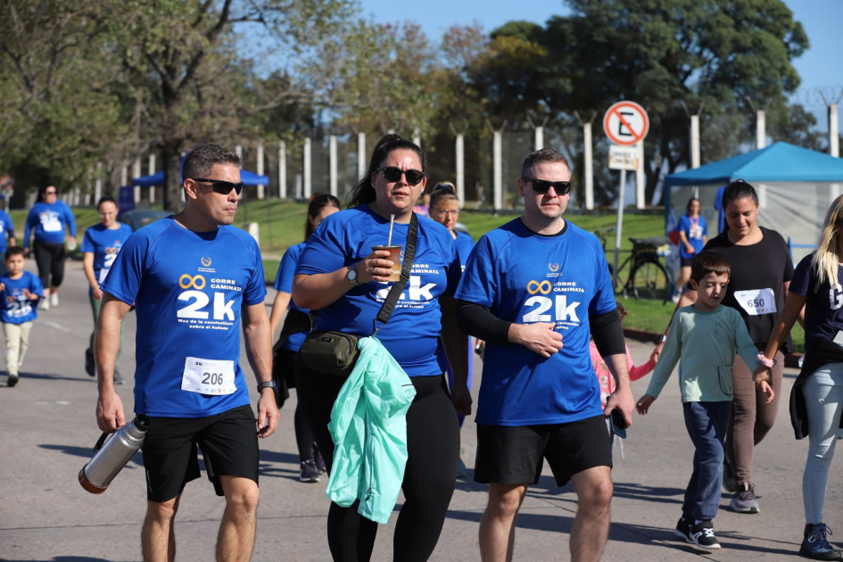 Autoridades de la DNGR participando de la correcaminata
