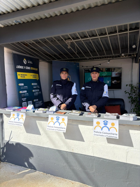 PCOP se hizo presente en la fiesta del Jabalí en Aiguá Suboficial Thexeira y Agente Rippa de la oficjna PCOP