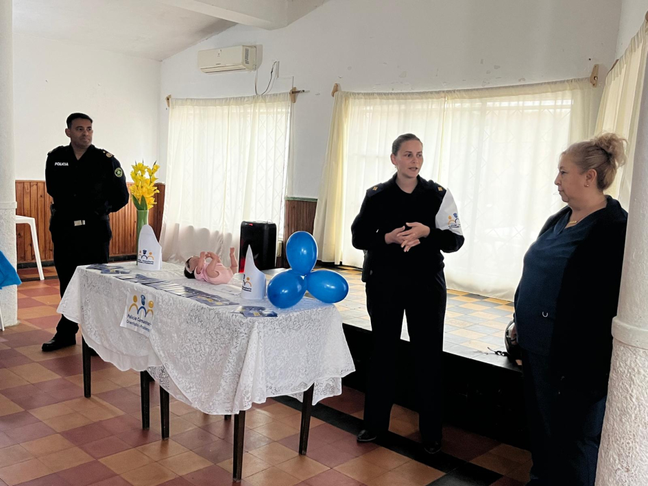 Policías en la jornada 