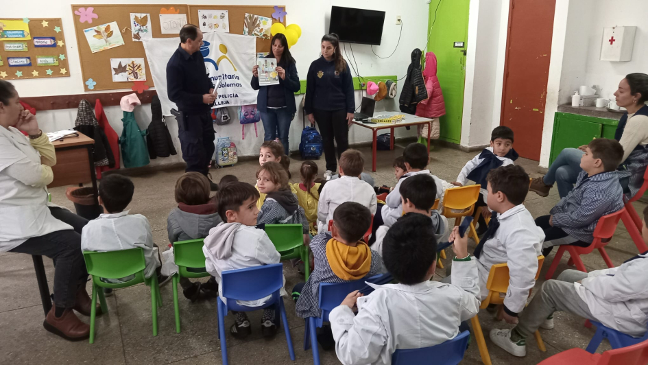 Niños en el taller Niños en el taller