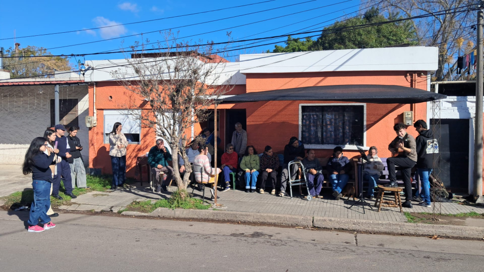 Integrantes del hogar en actividades 
