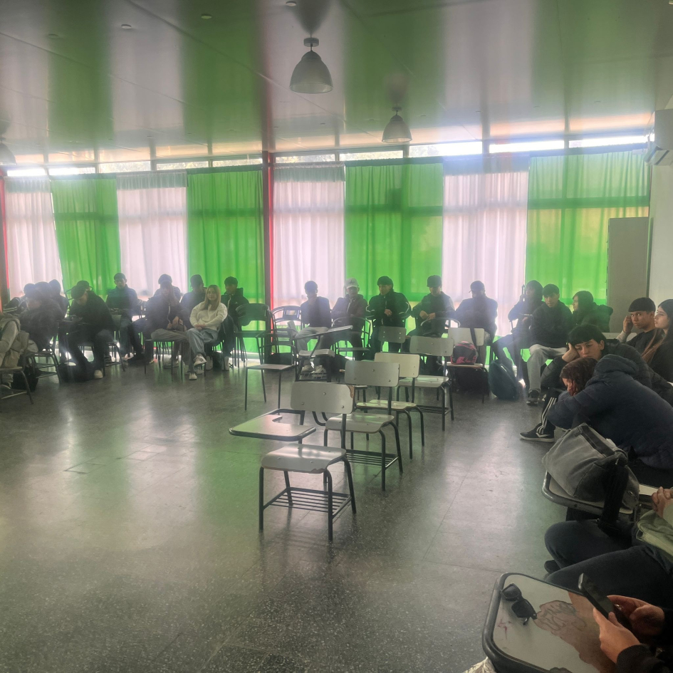 Alumnos en la actividad
