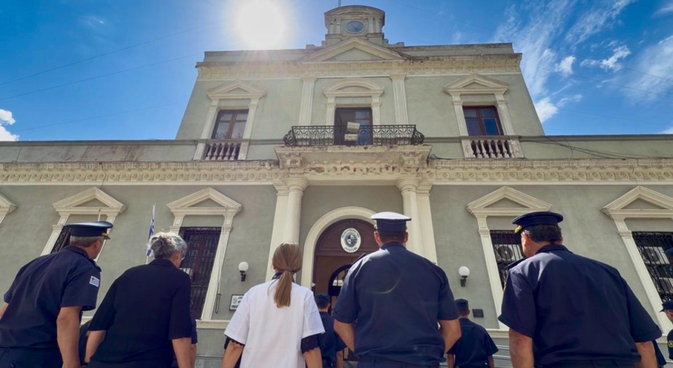 Jefatura de Poicía de Treinta y Tres Abrazo simbolico de la familia policial