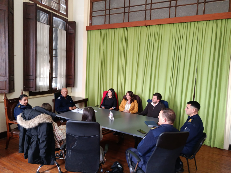 Autoridades policiales y fiscales participan en reunión de trabajo en Jefatura de Soriano.