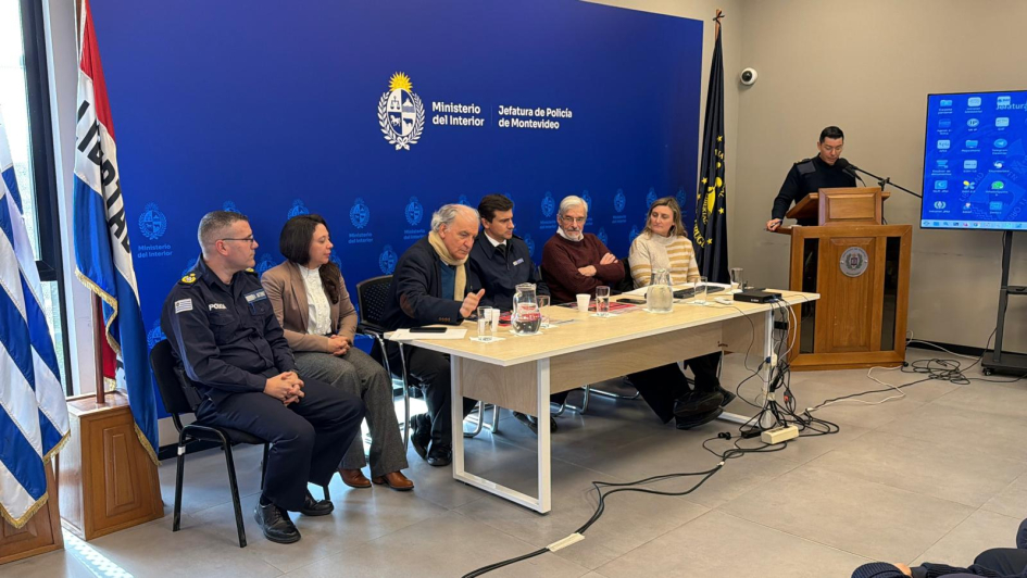 Lanzamiento de campaña “Por el buen trato hacia las personas mayores” Lanzamiento de campaña “Por el buen trato hacia las personas mayores”