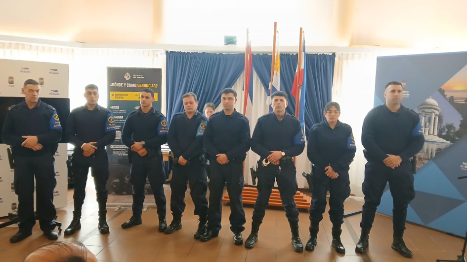 Reconocimiento a policías del Pado Policías del Pado formados para ser reconocidos