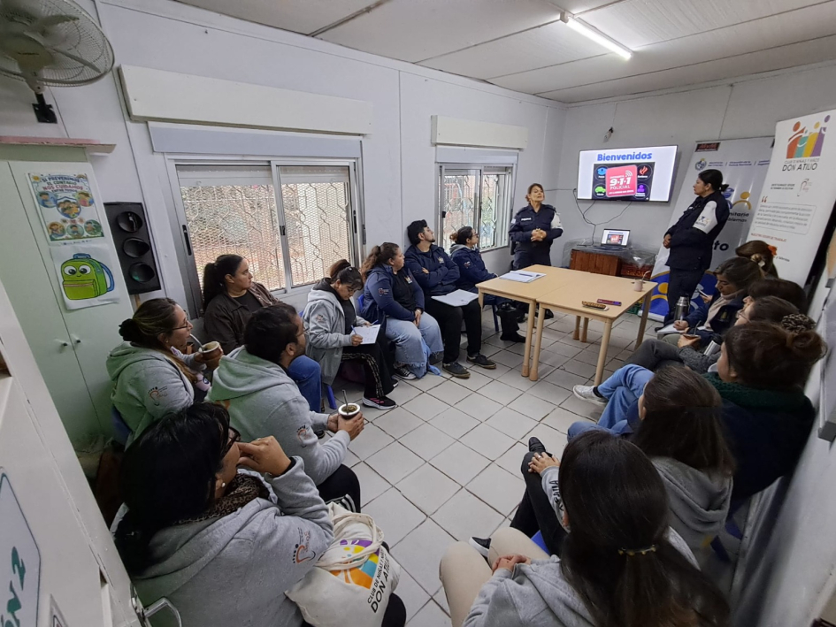 Foto grupal en el taller 