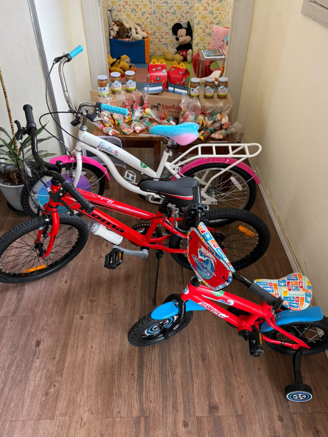 Regalos para hijos de funcionarios policiales Por el día del Niño Regalos para hijos de funcionarios policiales Por el día del Niño