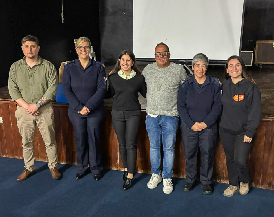 Integrantes de la Jefatura de Maldonado y de Rocha, de la DNPG y de Gurises Unidos Integrantes de la Jefatura de Maldonado y de Rocha, de la DNPG y de Gurises Unidos