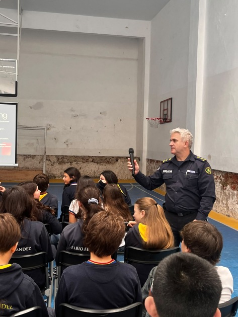 La Policía continúa las charlas de prevención con estudiantes del liceo Elbio Fernández Alumnos toman la palabra sobre temas sensibles