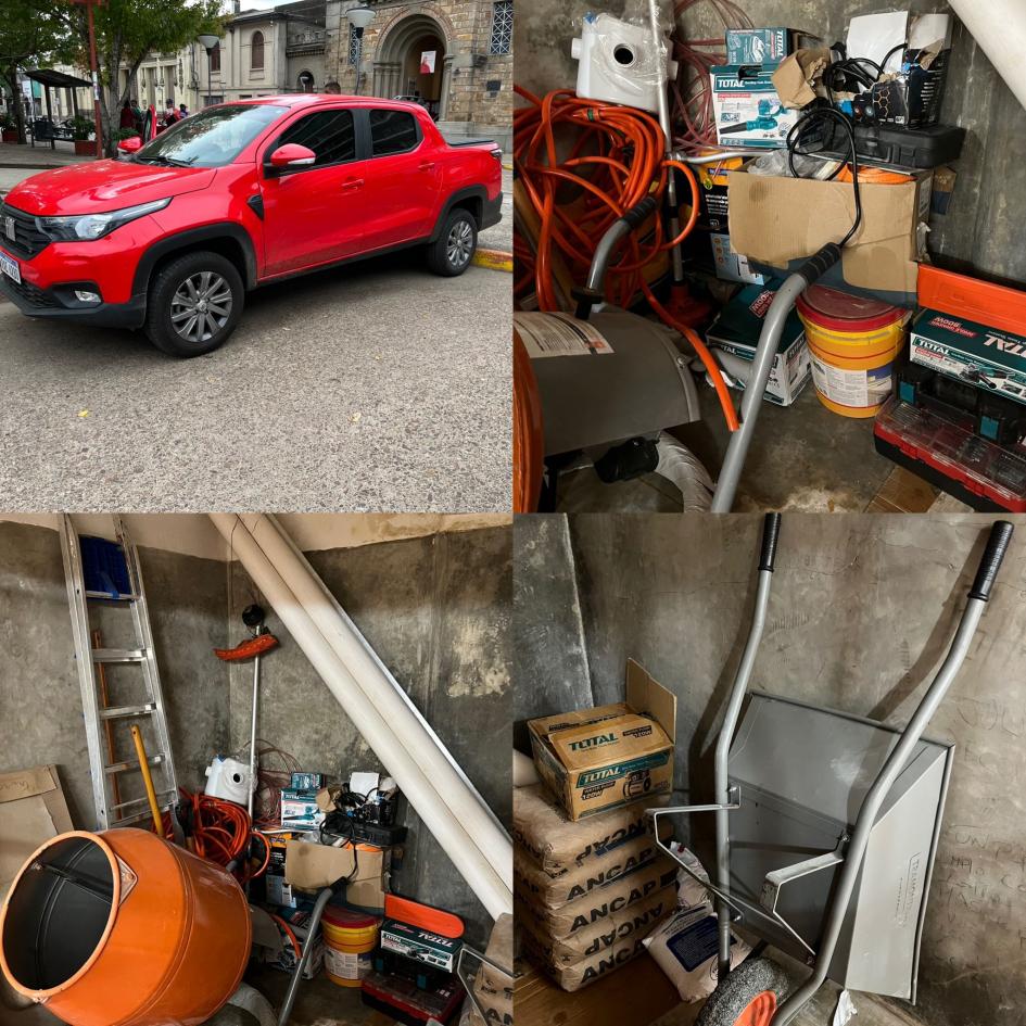 Una camioneta y materiales de construcción incautados Una camioneta y materiales de construcción incautados