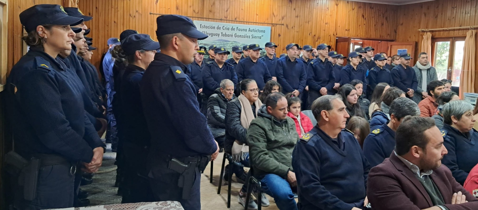 acto de reconocimiento funcionarios de Zona Operacional I policías y público en general en acto de reconocimiento