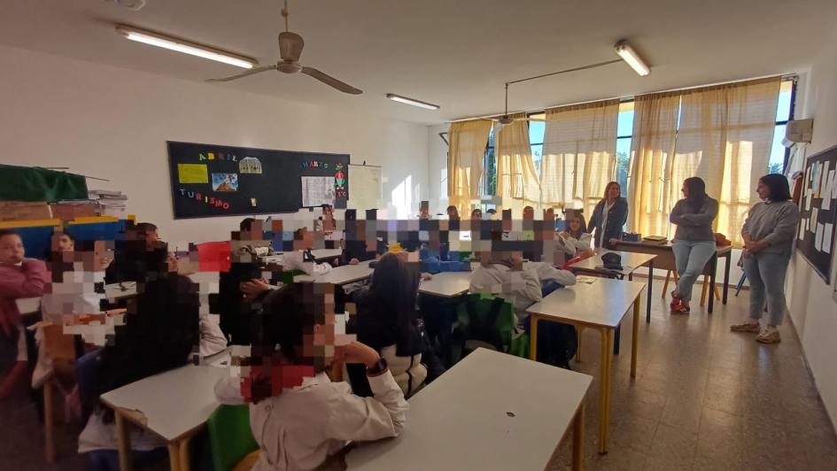 Taller en escuela N° 6. Taller en escuela N° 6.