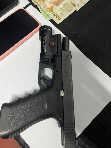 Pistola