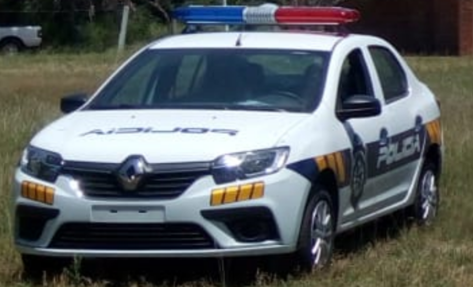 Un condenado por tentativa de hurto y violación de domicilio en Punta del Este móvil policial estacionado