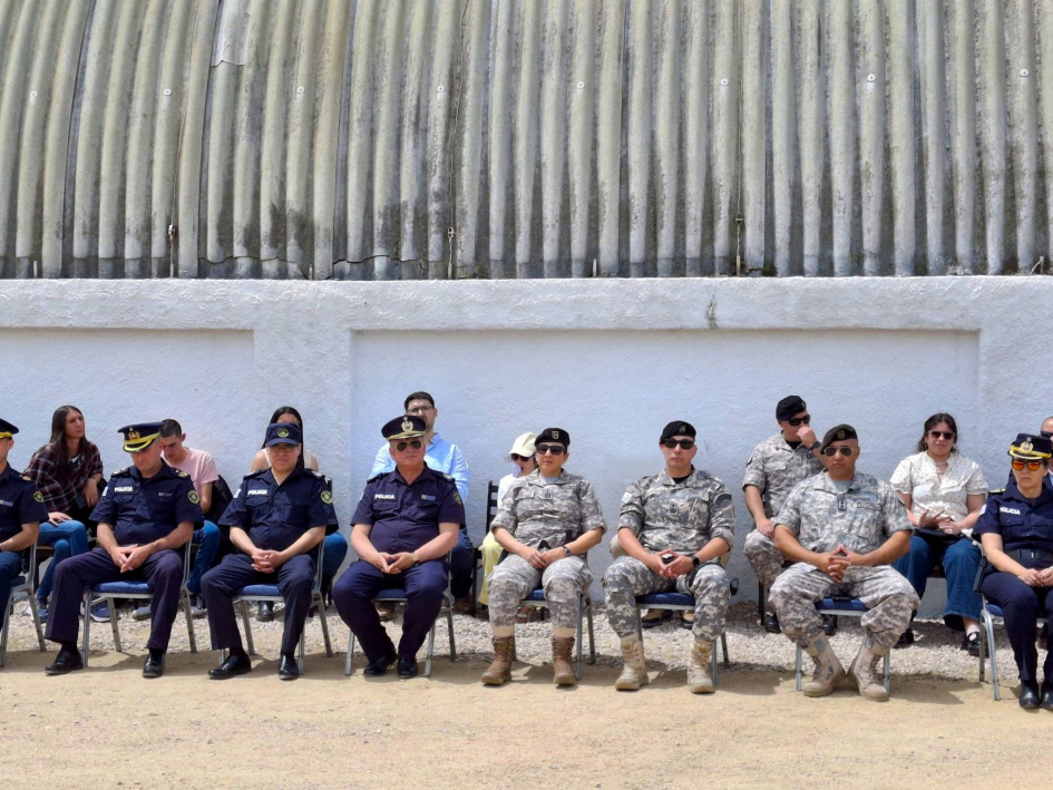 Comando de la DNGR y autoridades de Jefatura de Maldonado Comando de la DNGR y autoridades de Jefatura de Maldonado