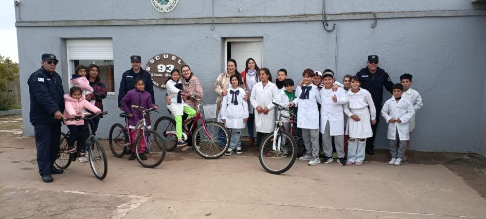 Donación de biciletas escuelas rurales Donación de biciletas escuelas rurales