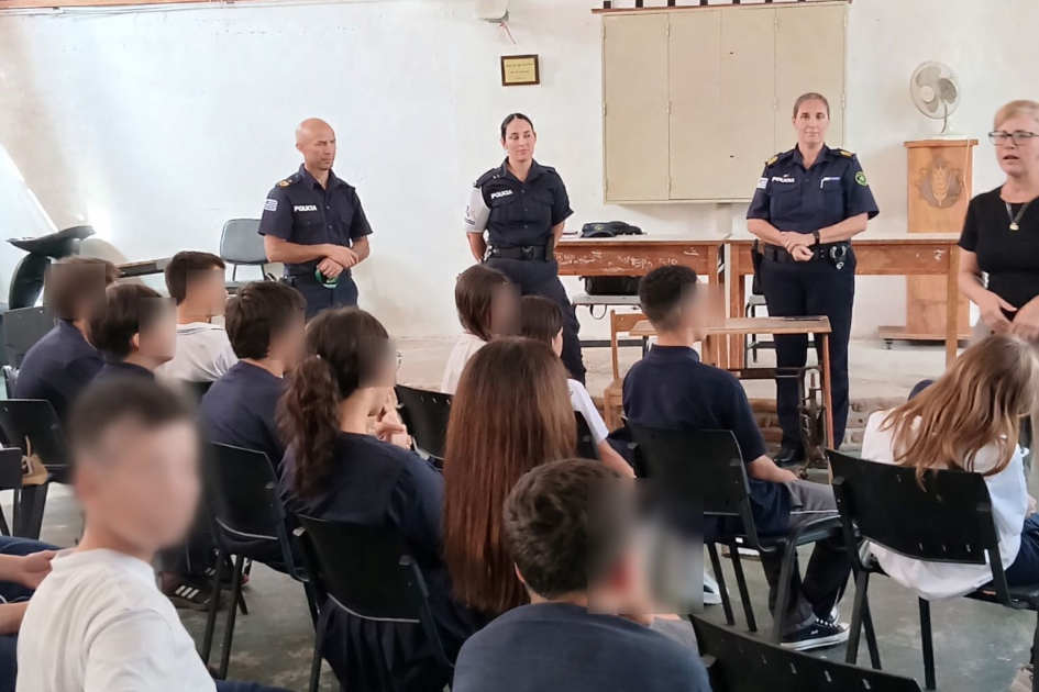 UTU Maldonado charla para alumnos