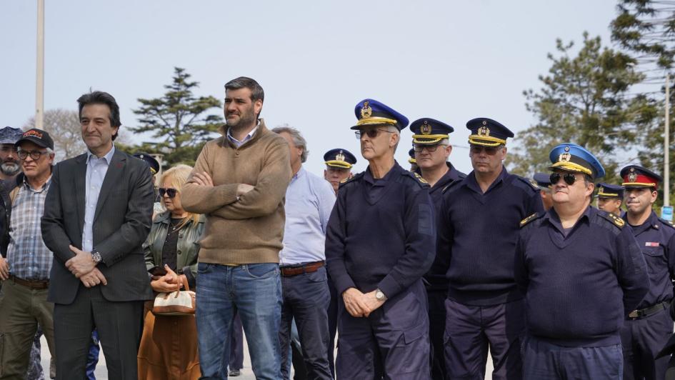 autoridades en el acto