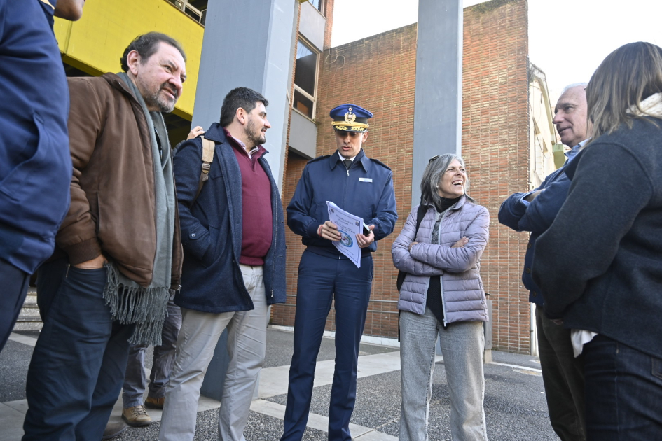 Autoridades Plan Más Barrio Rivera “”