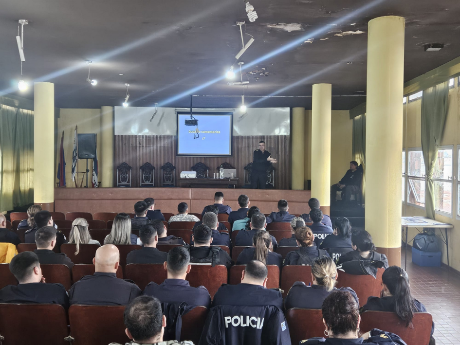 capacitación en la Especialidad de Violencia Doméstica y Género capacitación en la Especialidad de Violencia Doméstica y Género