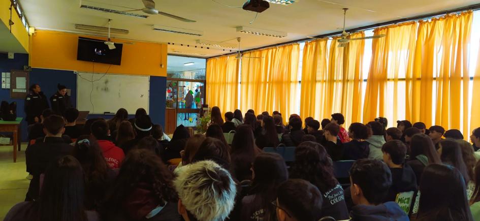 Alumnos en taller