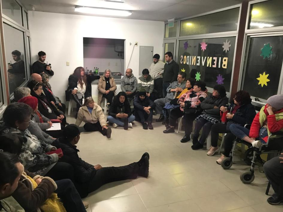 Charlas con vecinos Charlas con vecinos