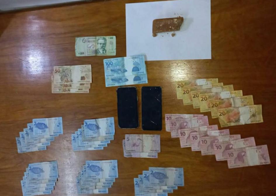 Droga, dinero y celulares incautados Droga, dinero y celulares incautados