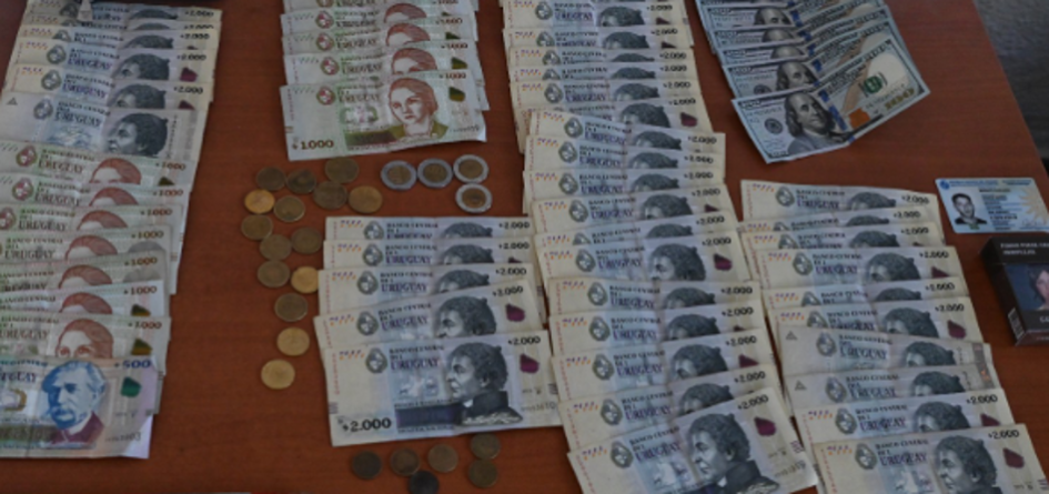 dinero incautado a detenidos por estafa en San José dinero incautado a detenidos por estafa en San José