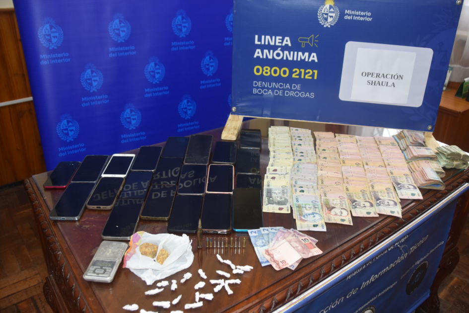 evidencia incautada por la Jefatura de Policía de Artigas Evidencia incautada por la Jefatura de Policía de Artigas