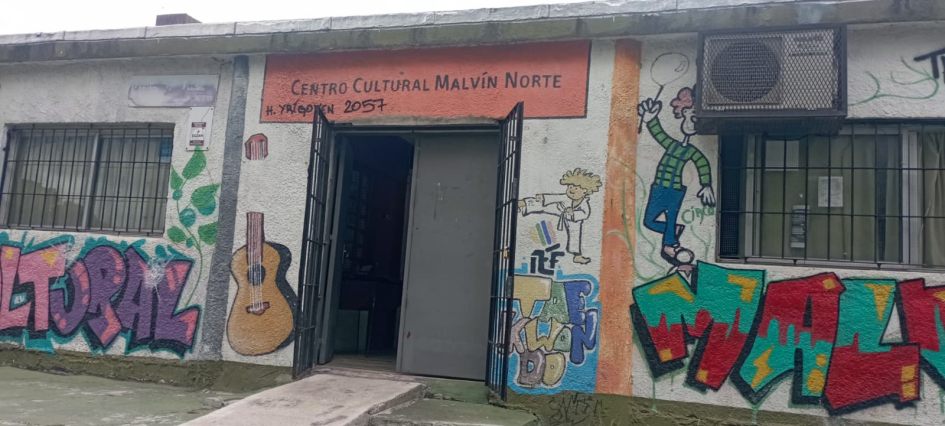 Fachada primer plano Centro Cultural 