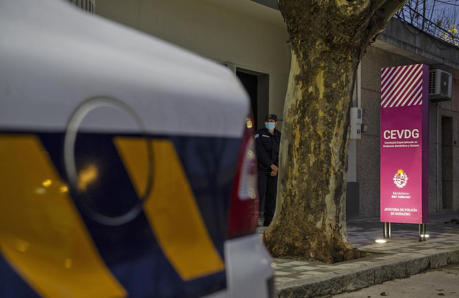 patrullejero y de fondo Comisaria especializada en violencia doméstica y género patrullejero y de fondo Comisaria especializada en violencia doméstica y género