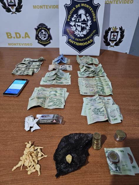 objetos incautados al detenido