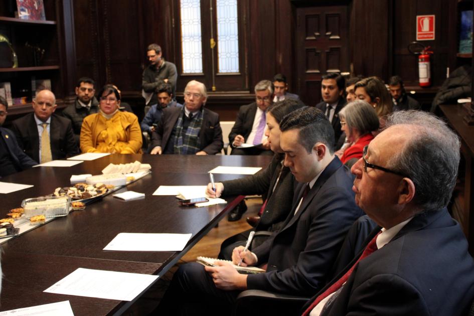 Reunión de autoridades nacionales con cuerpo consular y diplomático de América Latina y el Caribe