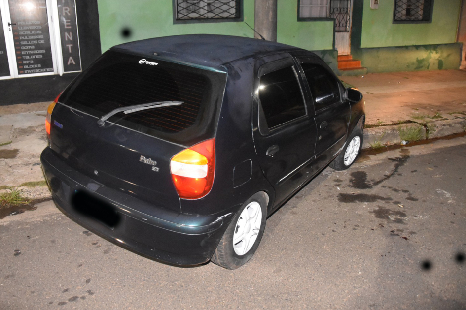 imágen del automóvil negro partícipe del siniestro