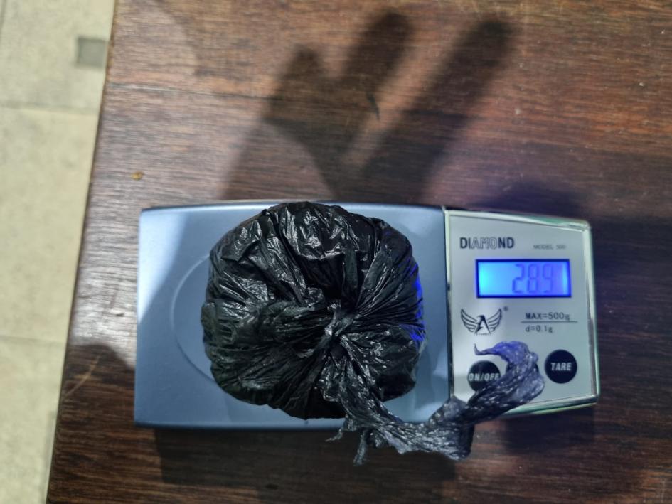 28,9 gramos de clorhidrato de cocaína. 28,9 gramos de clorhidrato de cocaína.