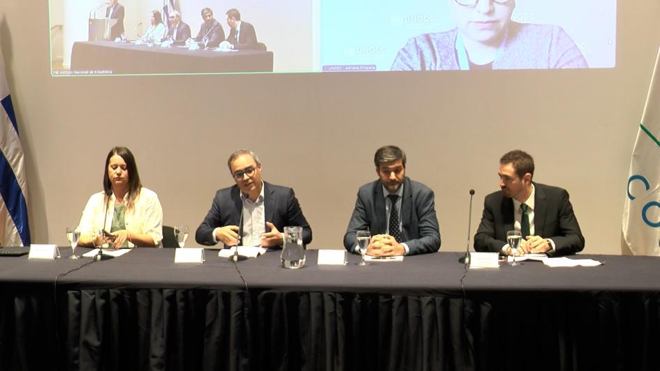 autoridades en la presentación