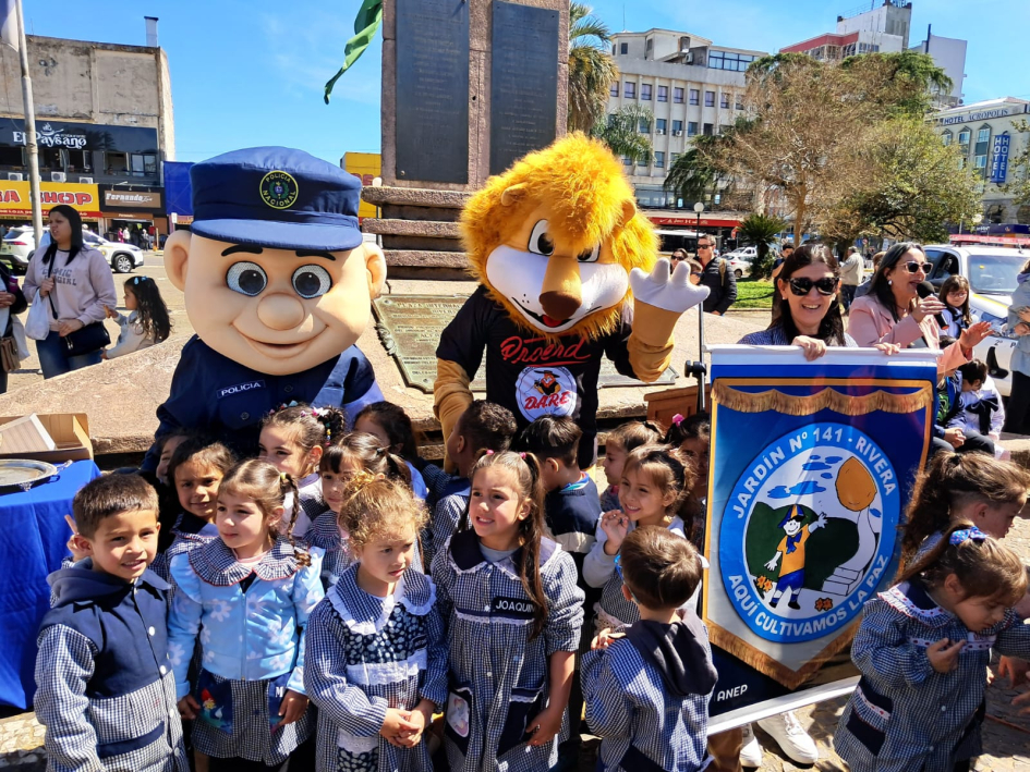 Eric, mascota de la Jefatura de Policía de Rivera Eric, mascota de la Jefatura de Policía de Rivera