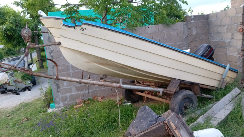 Embarcacion recuperada Embarcacion recuperada