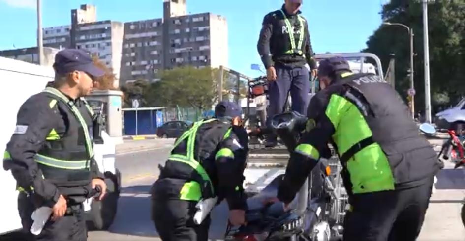 La Policía intensifica operativos sobre motocicletas en Montevideo