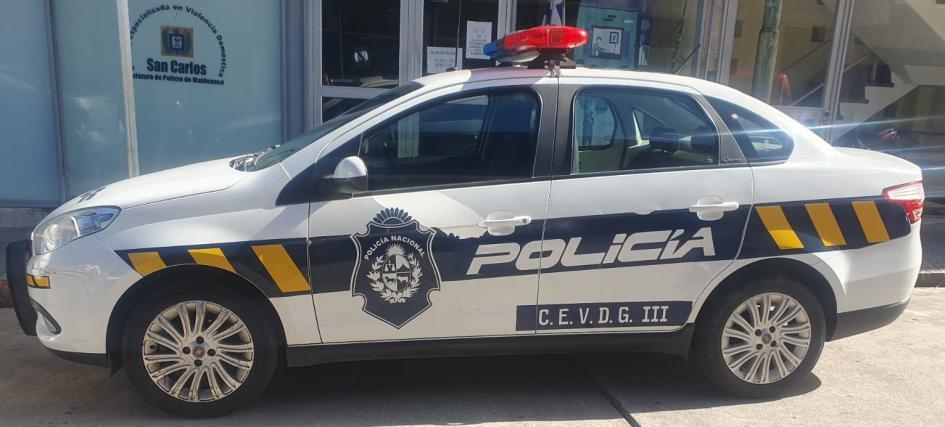 Formalizado con prisión por Abuso Sexual móvil policial estacionado