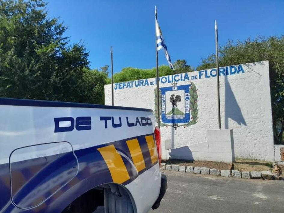 Movil policial Movil policial
