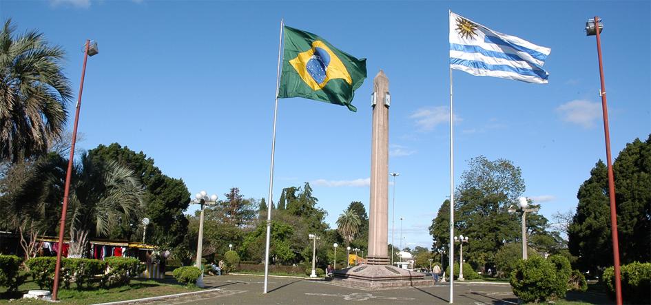 Línea divisoria entre Rivera y Santana do Livramento Línea divisoria entre Rivera y Santana do Livramento